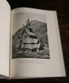 BUGGE (Anders). La stavkirke norvégienne. Les églises médiévales en bois debout