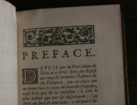 GODEAU (Antoine). Discours sur les ordres sacrez o&ugrave; toutes les c&eacute;r&eacute;monies de l'ordination selon le pontifical romain sont expliqu&eacute;es. Photo 3.