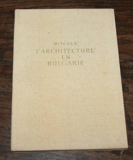 BITCHEV - L'architecture en Bulgarie - 1961. Photo 4.