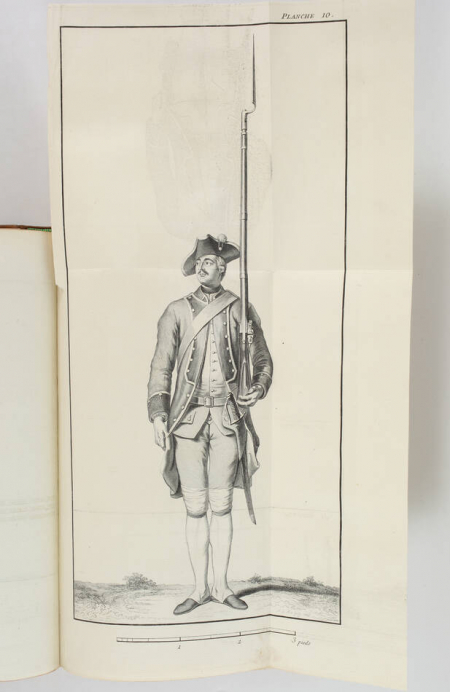 . Ordonnance du Roi pour régler l'exercice de l'infanterie. Du 1er janvier 1766 [suivi de 12] Planches gravées d'après plusieurs positions dans lesquelles doivent se trouver les soldats, conformément à l'ordonnance du Roi de l'exercice de l'infanterie. Du 1er janvier 1766 [suivi de 37 planches de manoeuvres]