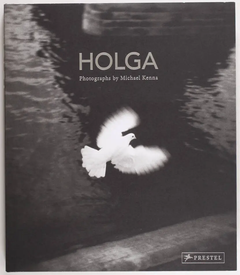 [Photographie] Michael KENNA - Holga - 2017 - Photo 0, livre rare du XXIe si&egrave;cle