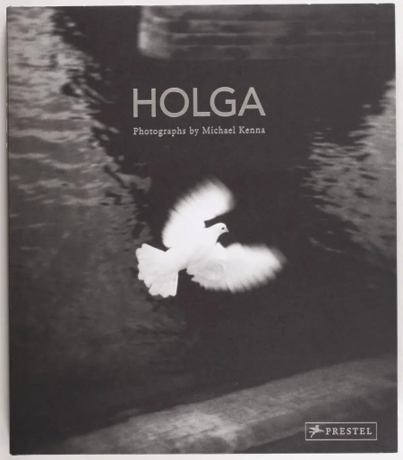 [Photographie] Michael KENNA - Holga - 2017 - Photo 0, livre rare du XXIe si&egrave;cle