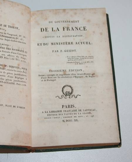 Photo livre n°2. GUIZOT F. Du gouvernement de la France, livre rare du XIXe siècle